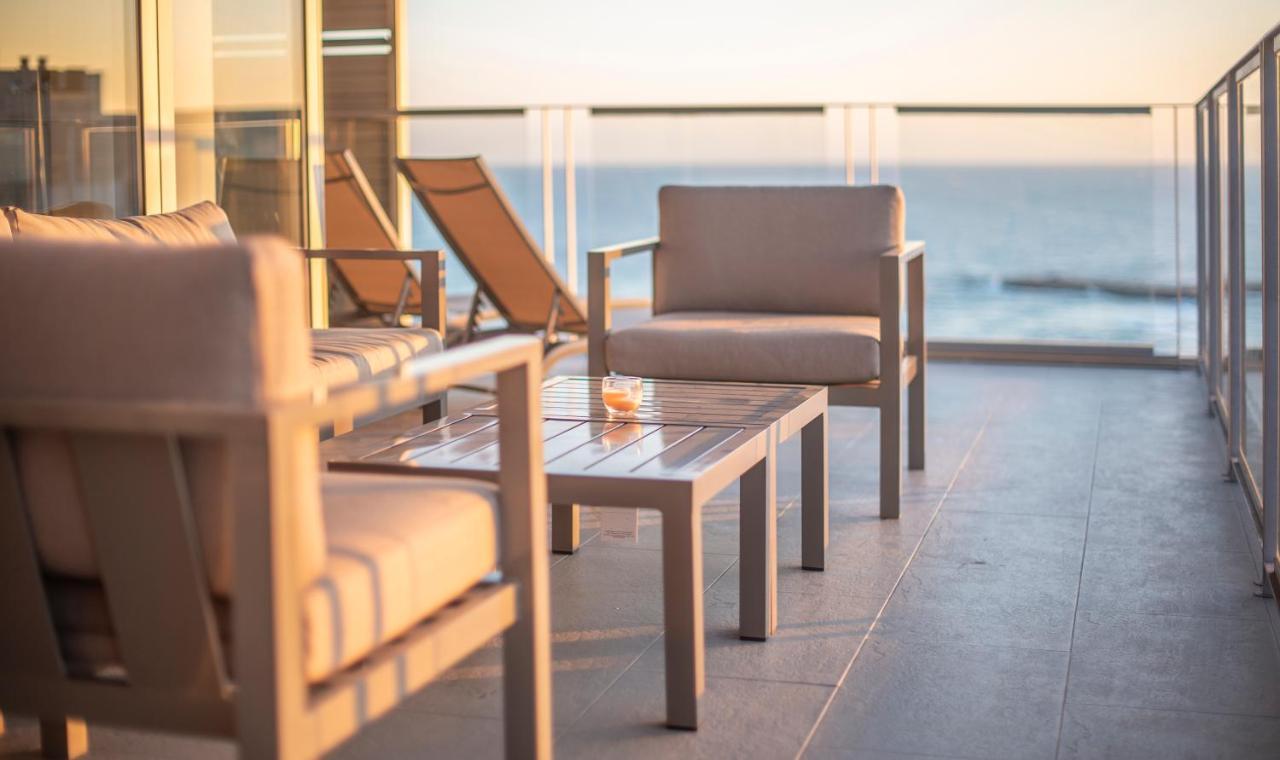 You Stylish Beach Apartments Barcelona Room photo